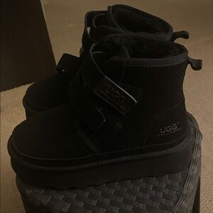 UGG Black womens Velcro Suede Ankle Boots